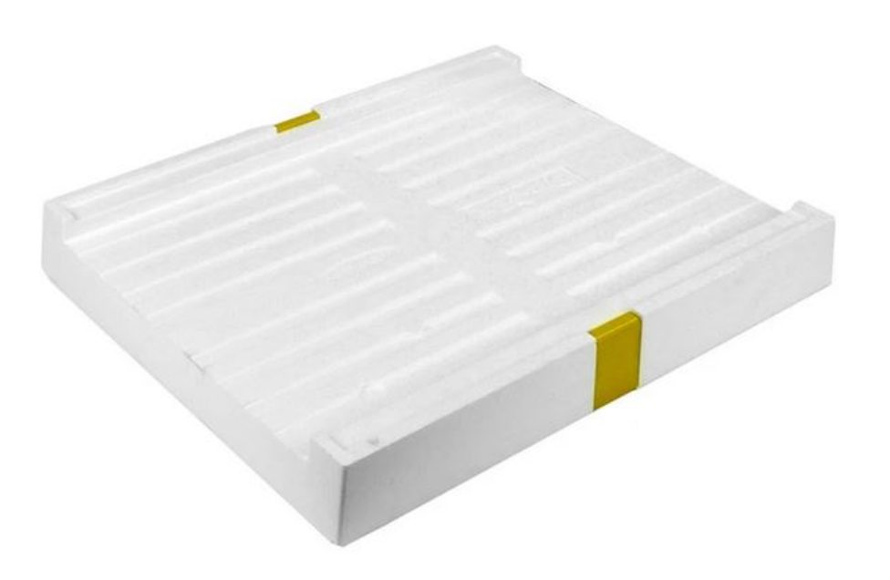 Paradise Honey BeeBox high ceiling with recess for food dough
