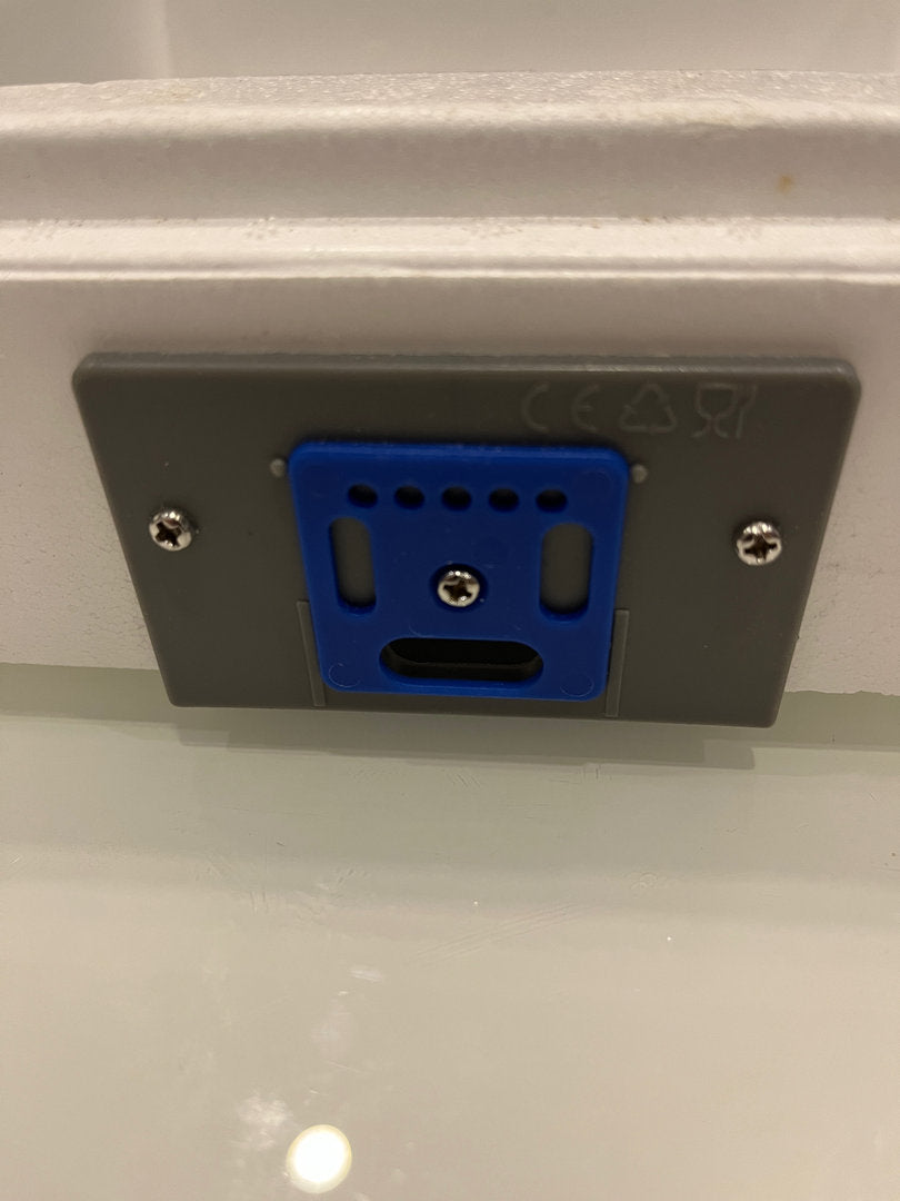 Mini Plus entrance rosette, entrance slider, drone barrier, mating stations, blue, green, white, red, yellow