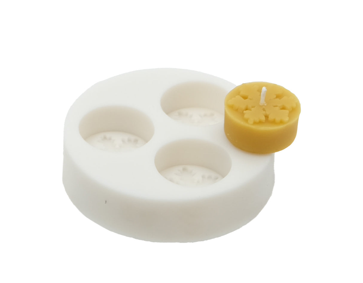 Silicone casting mold for 3 tealights, snowflake