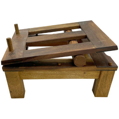 Houten vulmachine voor honingbottelaars en hobbocks