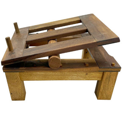 Houten vulmachine voor honingbottelaars en hobbocks