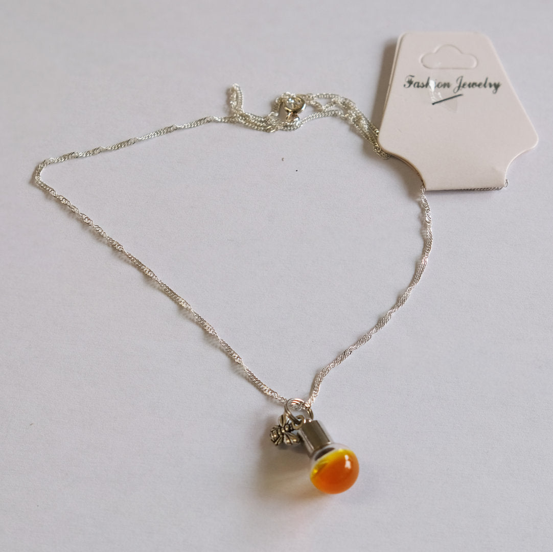 Kettingen verschillende ontwerpen mode-sieraden bijenontwerp