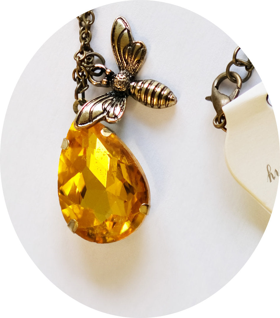 Kettingen verschillende ontwerpen mode-sieraden bijenontwerp