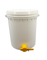 Vullen van hobbock met knijpkraan voor honing Honingvuller vulemmer 40 kg