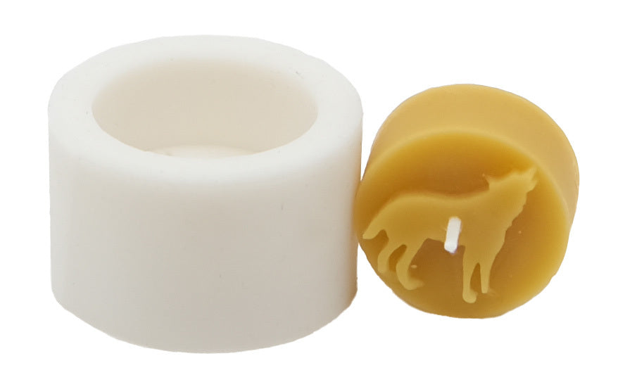 Silicone casting mold for tealight “Wolf”